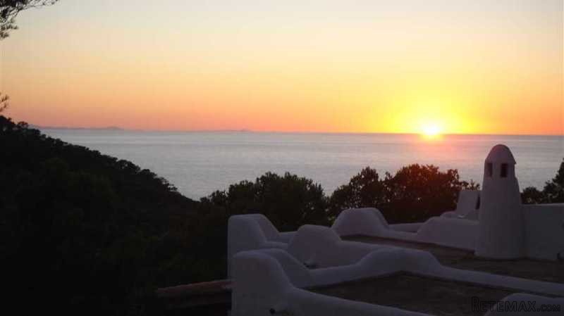 Small apartment with sea view - 2