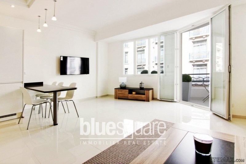 1/2 bedroom pied-a-terre 20 metres from..