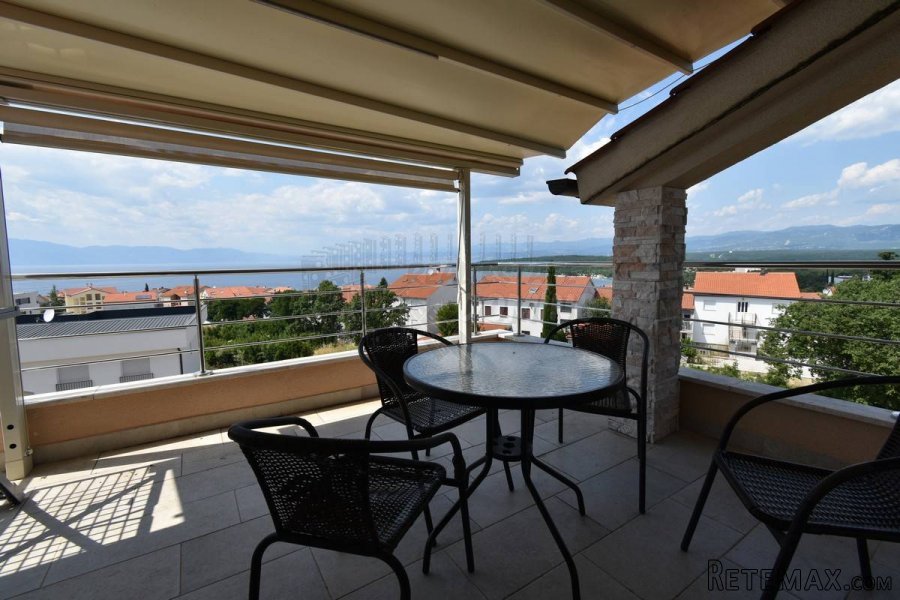 Apartman s prekrasnim pogledom! Njivice! - 2