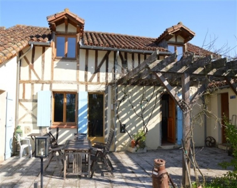 Well Renovated Farmhouse Cottage Set In..