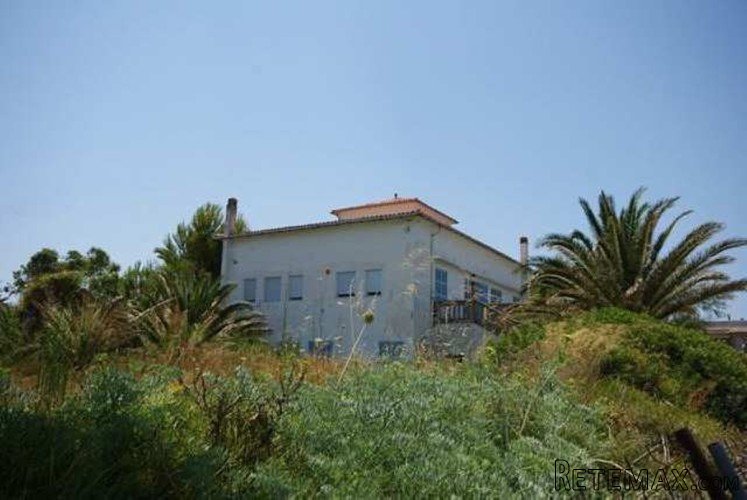 For sale exclusive frontline plot along the beach in Es.. - 3