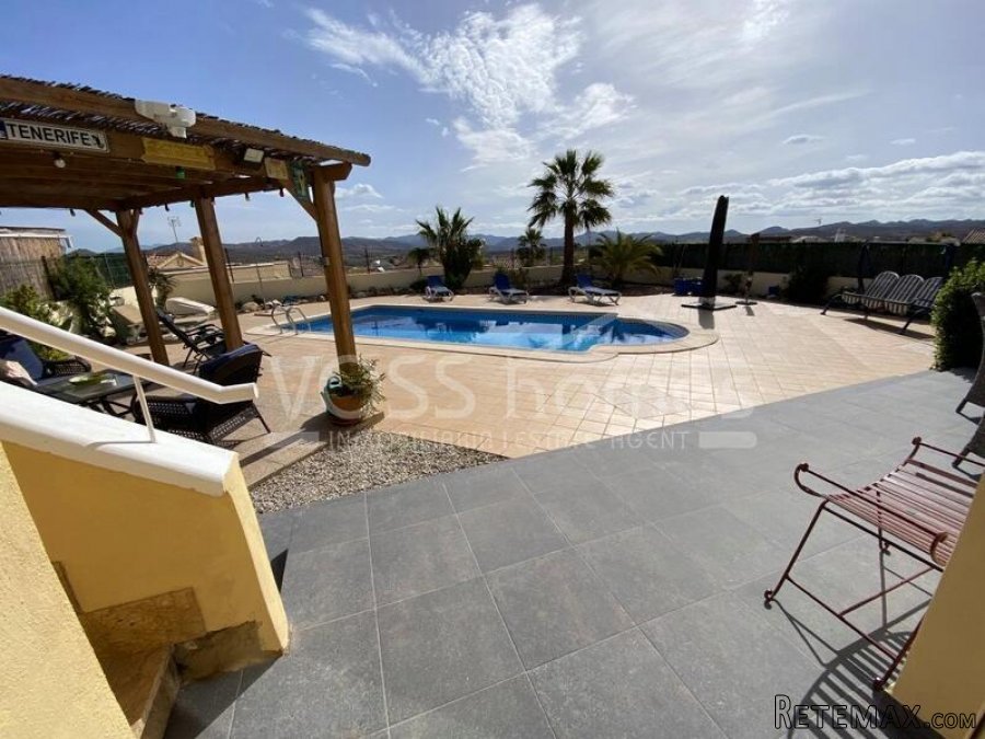 NEW & EXCLUSIVE LISTING WITH VOSS HOMES - A stunning.. - 5