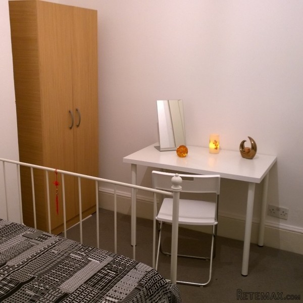 Beautiful And Bright Double Bedroom In..