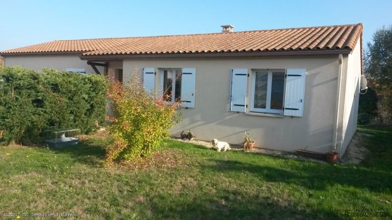 Bungalow not far from town centre