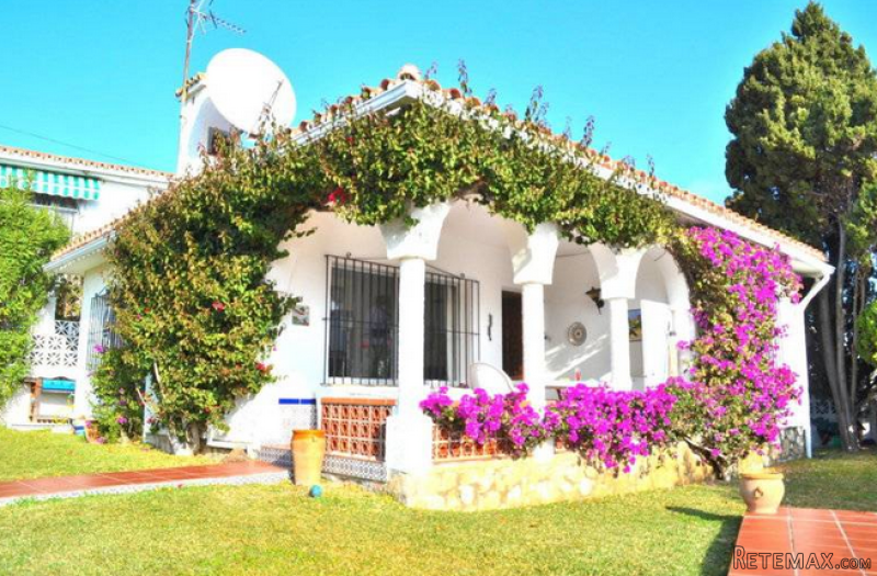 2 bedroom detached villa for sale
