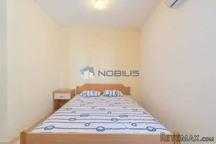 Zadar, Šušnjar, predivna kuća 300 m2 - 9