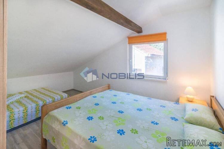 Zadar, Šušnjar, predivna kuća 300 m2 - 10