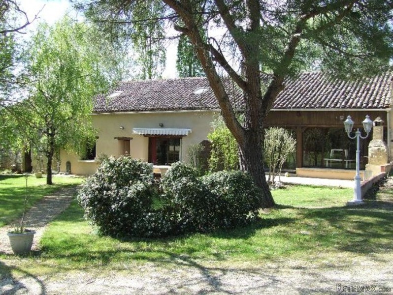Stone Property Situated In Beautiful..