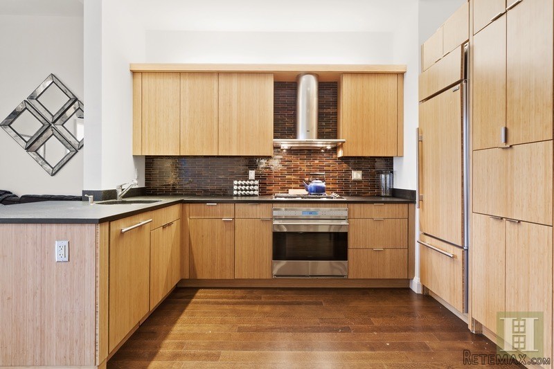 1 bedroom Apartment For Sale: 70 LITTLE.. - 2