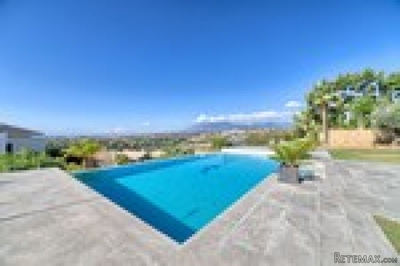 5 Bedrooms - Villa - Malaga - For Sale - 2