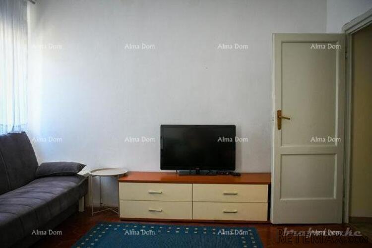 LABIN – TROSOBAN STAN S VRTOM U CENTRU GRADA – 57 m²