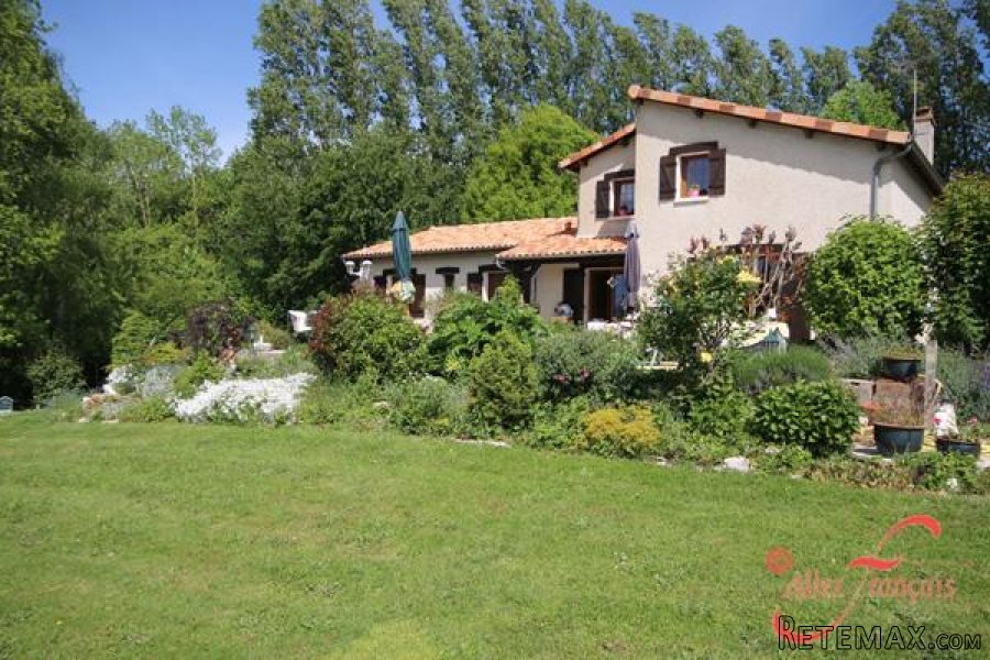 Le Lindois (Charente) - Impressive 4 bedroom property set in.. - 4