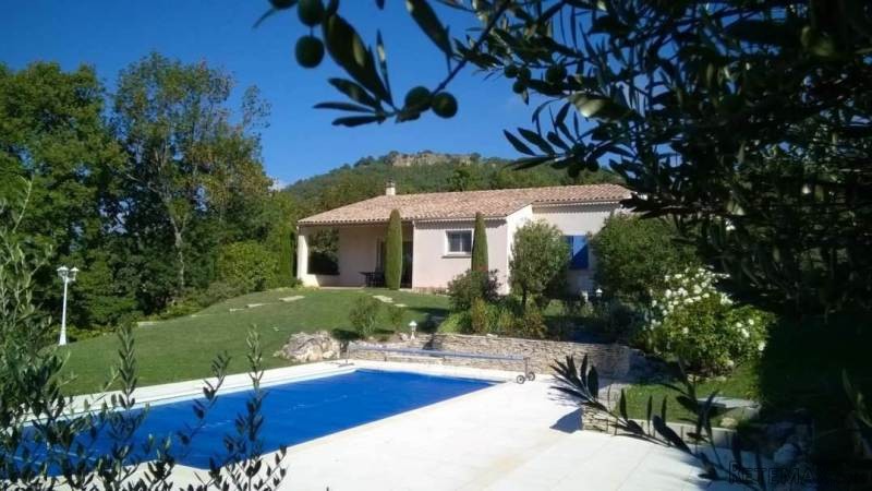Villa With Pool And Wonderful Views