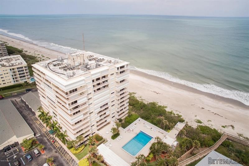 2 bedroom Flat For Sale: 877 N Highway..