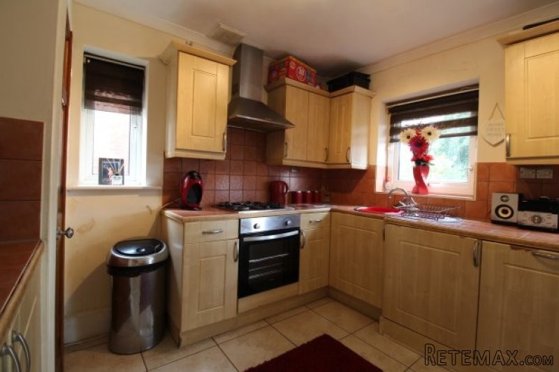 3 bedroom, Semi-detached House house.. - 2