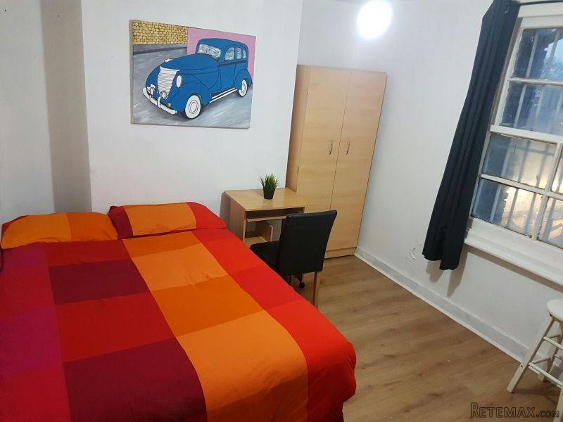 Double Room Close To Tower Bridge