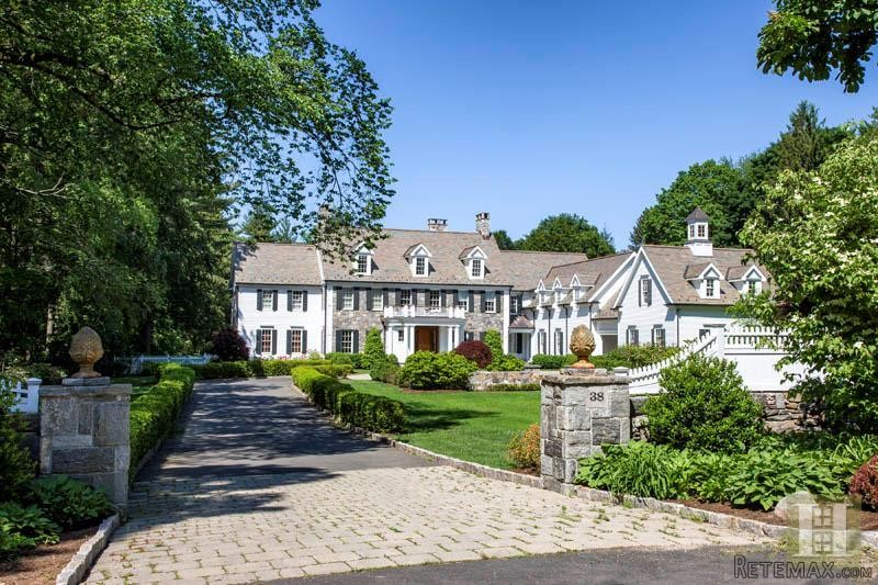 8 bedroom House For Sale: 38 PARSONAGE..