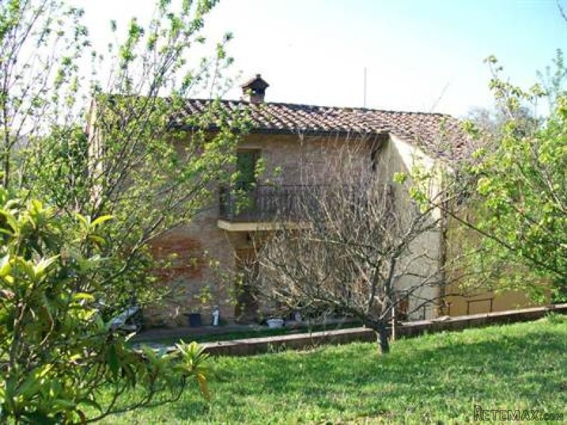 Homes for Sale in Palaia, Pisa, Tuscany.