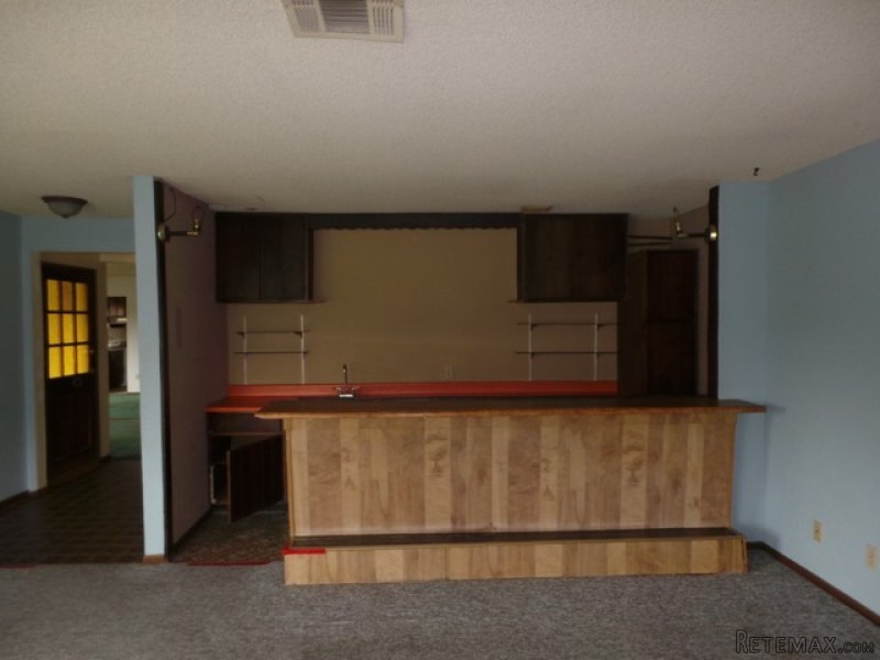 2922 Monroe St Riverside, CA, 92504..