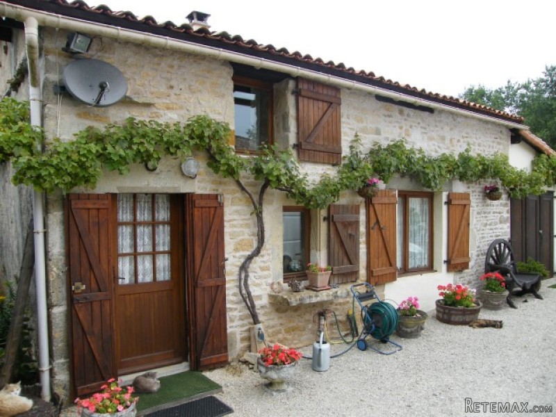 Renovated Farmhouse And Cottage Walking.. - 2