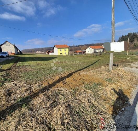 Građevinsko zemljište 3.251m² izvrsnog položaja i oblika - 2