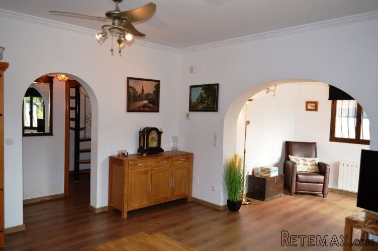 Luxury, frontline detached villa with stunning south facing.. - 4