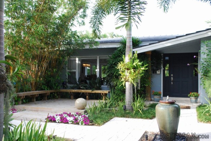 4 bedroom House For Sale: 3581 N..