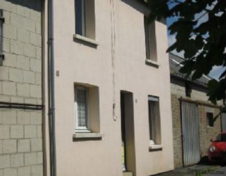 Good Village House with Courtyard