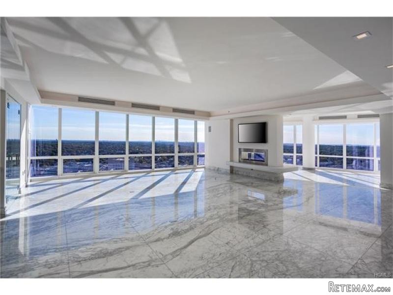 6 bedroom House For Sale: 5 Renaissance.. - 2