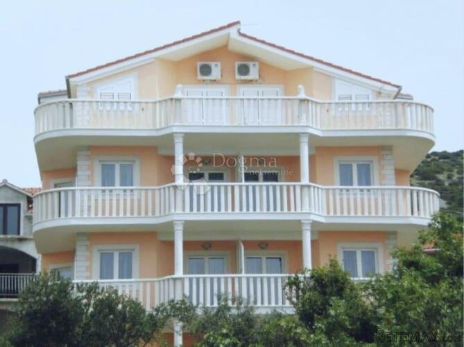 ZATOGLAV - kuća nadomak mora sa 7 apartmana i poslovnim pros - 3