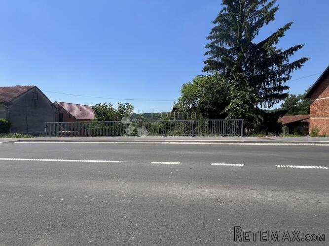 Građevinsko zemljište s ruševinom 1.438 m2 - Zlatar