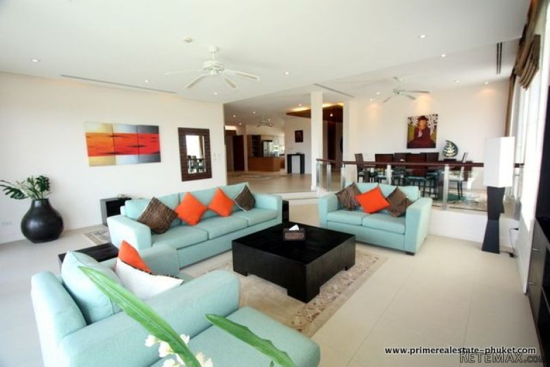 Sea-View Penthouse Apartment, Layan..