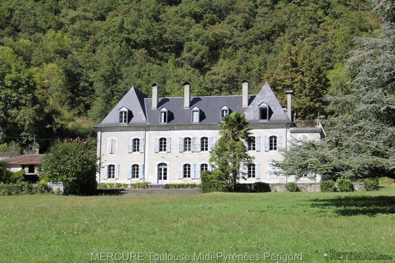 16 bedroom Castle For Sale: 31210..