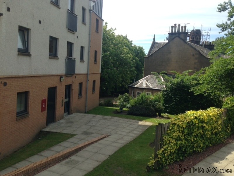 2/1 25 Cumlodden Dr, Maryhill, Glasgow.. - 2
