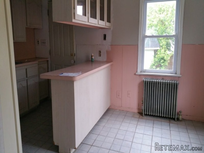 745 Donald Ave Perth Amboy, NJ, 08861.. - 2