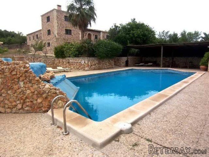 Fabulous rustic plot of 17.000 m2 with a house of.. - 2