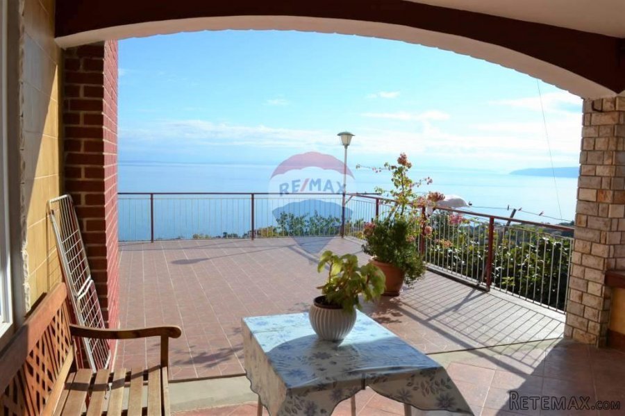 OPATIJA, LOVRAN - SAMOSTOJEĆA KUĆA S TRI STANA, POGLED - 2