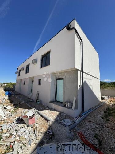 POVLJANA – ZGRADA S TRI APARTMANA U NIZU, ODLIČNA PRILIKA ZA - 2