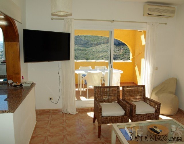 Two bedroom apartment with a spacious balcony located in.. - 3