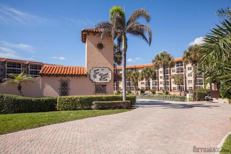 2871 N Ocean Blvd #r248, Boca Raton, FL..