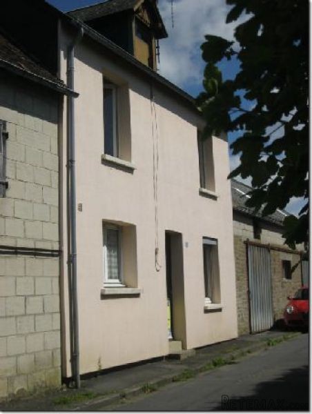 Good Village House with Courtyard - 2