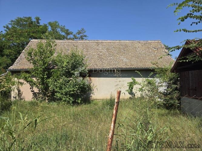 Vikendica u prirodi s 4.789 m² zemljišta
