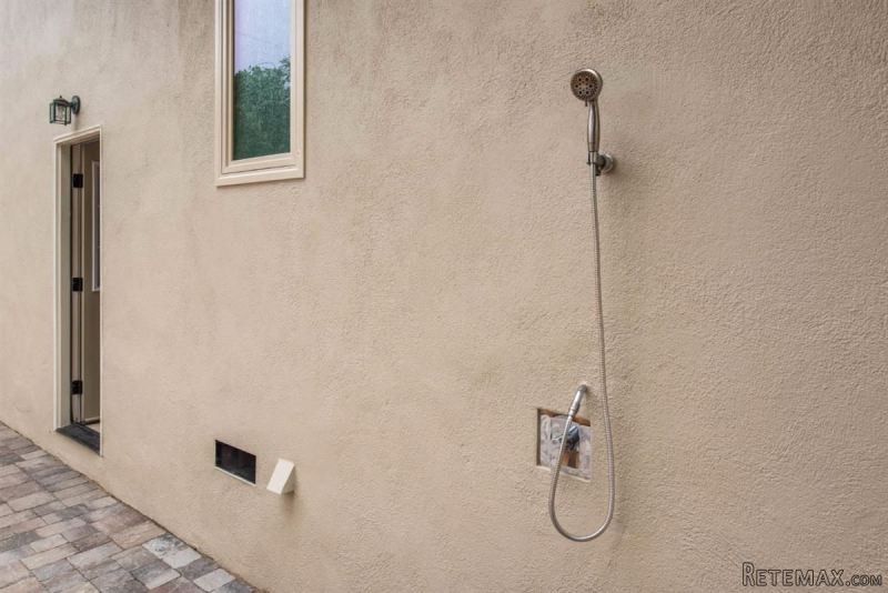 3 Bedrooms - Property - CA - For Sale - 2
