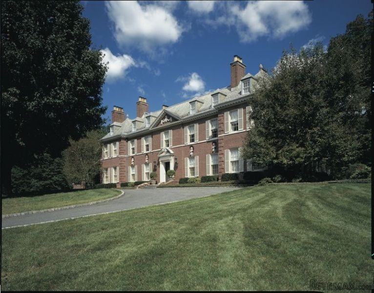 5 bedroom Detached House For Sale: 0..
