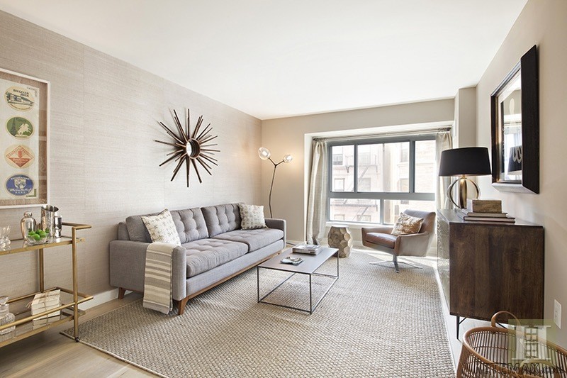1 bedroom Apartment For Sale: 2231 ADAM..