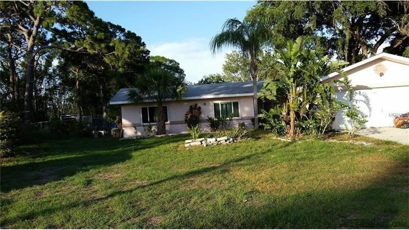 3 bedroom Property For Sale: 8..