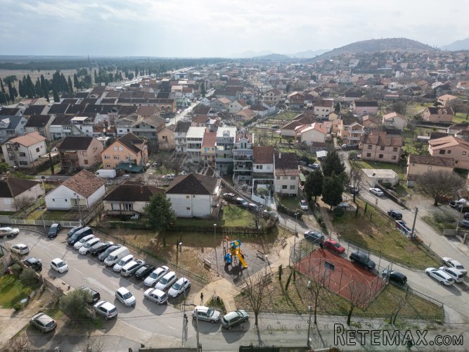 Prodajem kucu u Podgorici-Zabjelo - 2