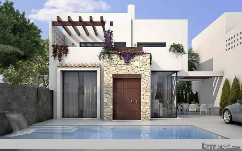 3 Bedroom 3 Bathroom Villa In Ciudad..