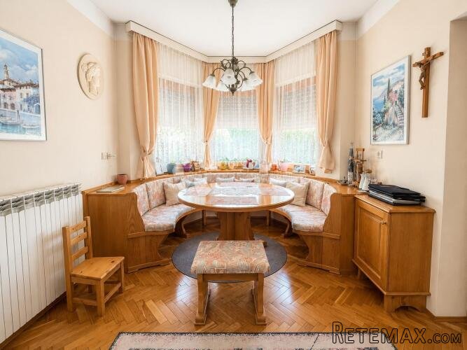 GROBNIK – PREKRASNA OBITELJSKA KUĆA S OTVORENIM POGLEDOM - 3