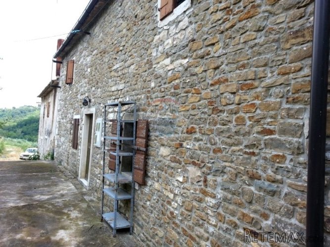 Istra,Momjan -kamena kuća na 14800m2 zemljišta - 4